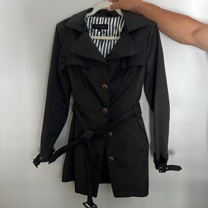 Steve Madden rain jacket with belt